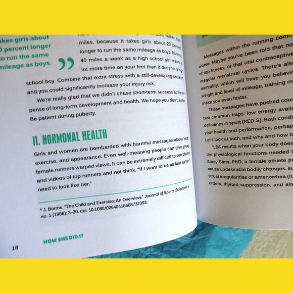 Book - How She Did It: Stories, Advice, and Secrets from 50 Legendary Runners - Picture 9 of 15